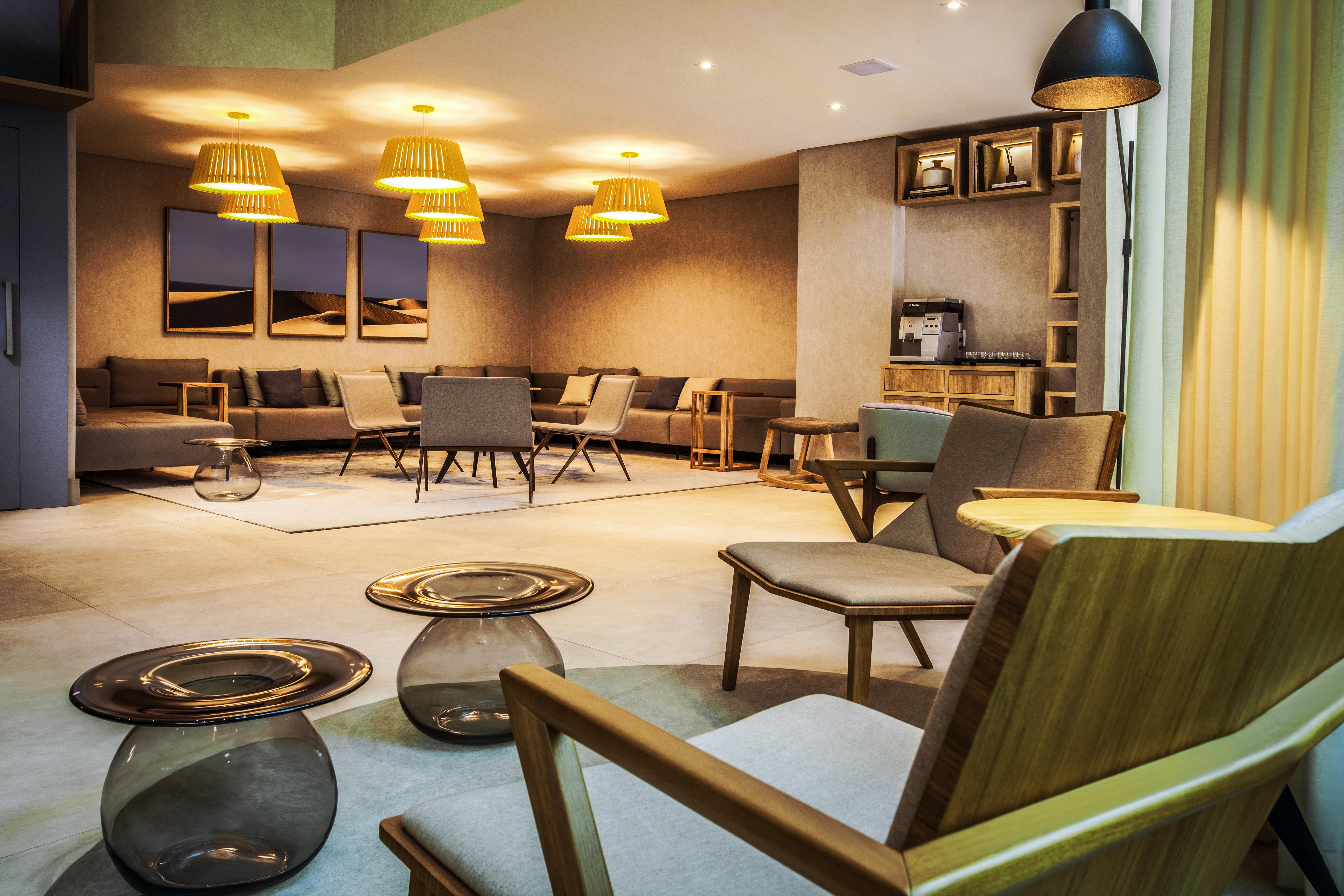 فندق Radisson Oscar Freire ساو باولو المظهر الخارجي الصورة The lounge at the airport